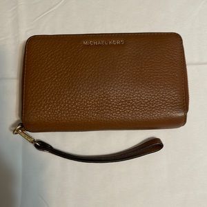 Michael Kors Wallet/Wristlet